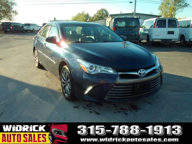 2017 Toyota Camry Hybrid LE in Watertown NY For Sale - Image 1