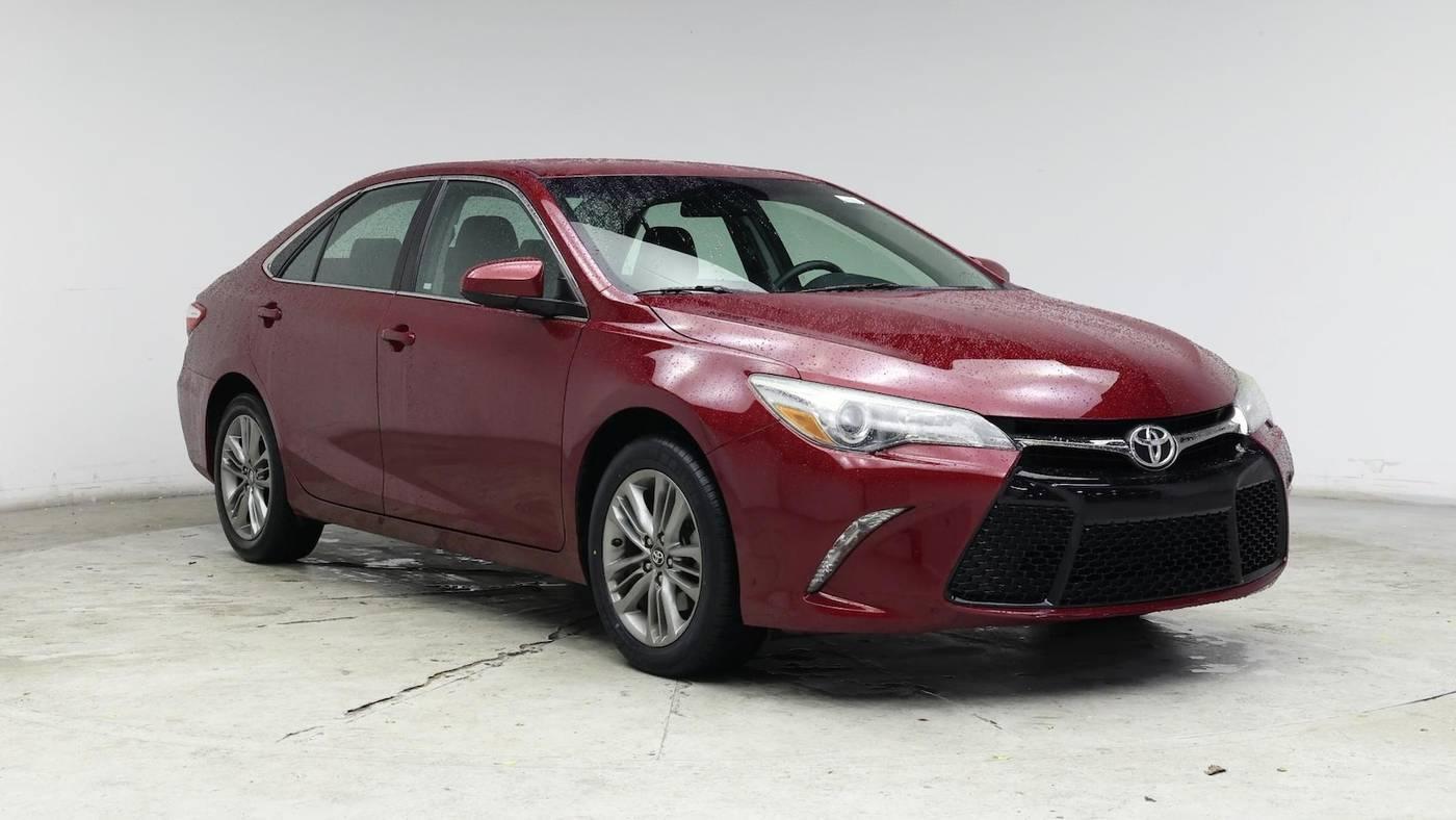 2017 Toyota Camry SE in Birmingham AL For Sale - Image 1