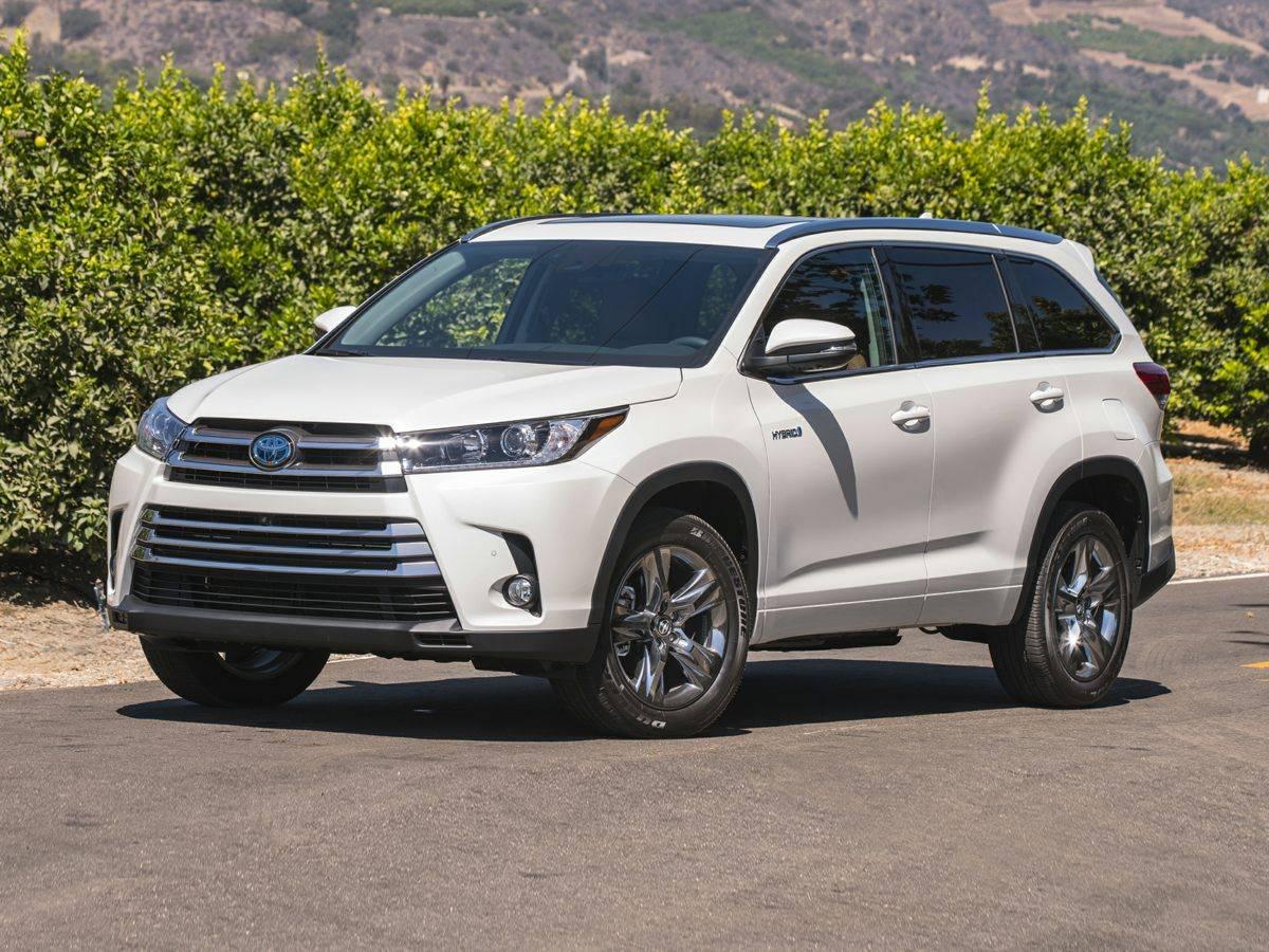 2017 Toyota Highlander XLE in Aurora IL For Sale - Image 1