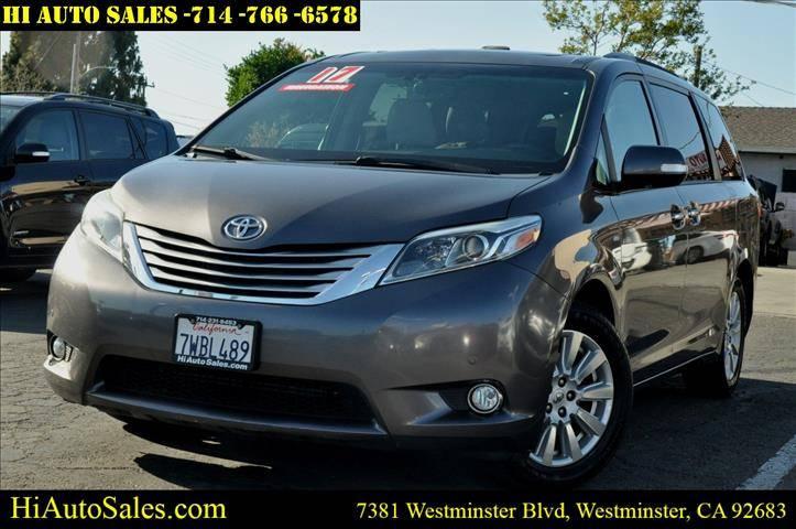 2017 Toyota Sienna Limited Premium in Westminster CA For Sale - Image 1