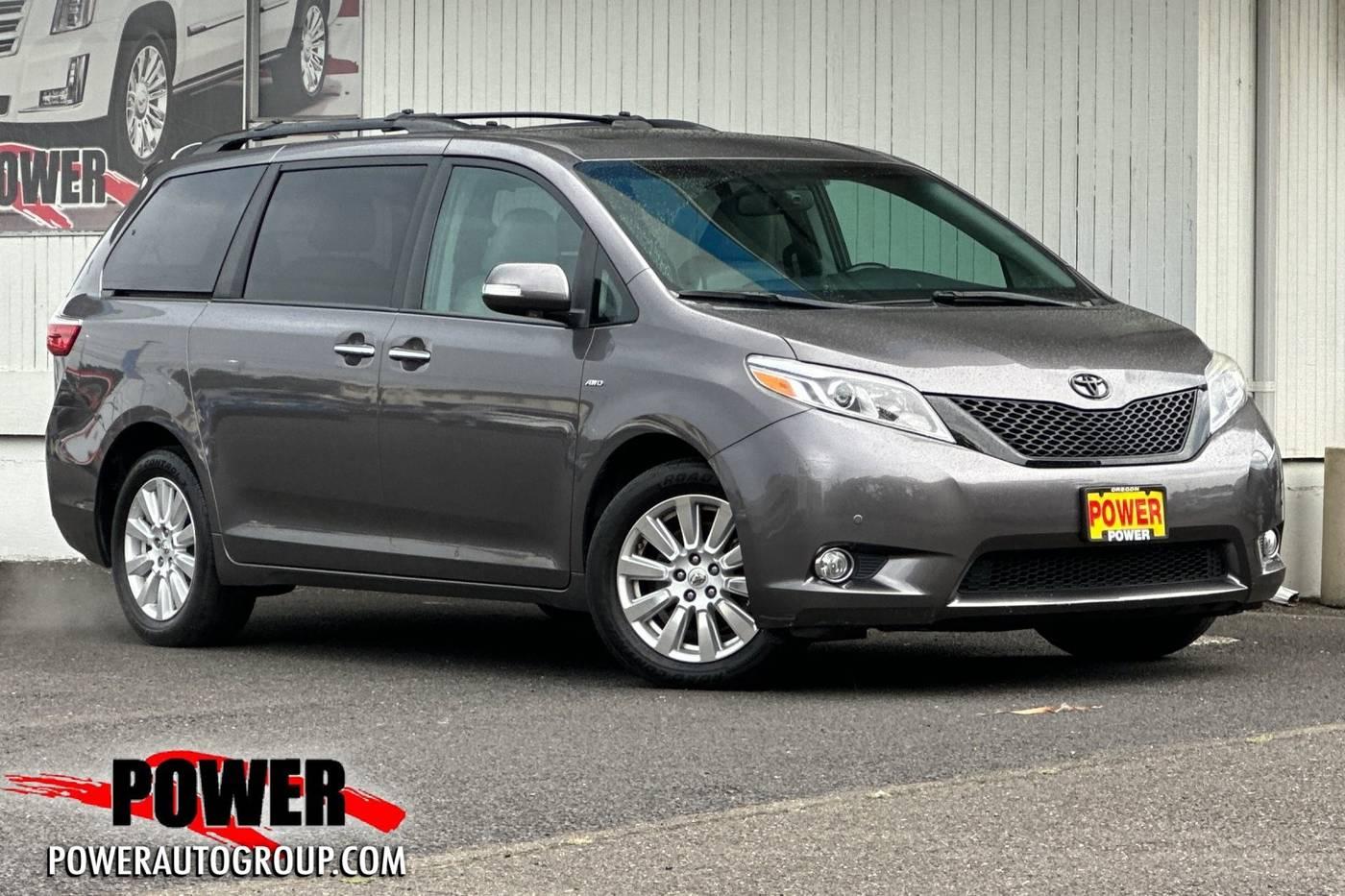 2017 Toyota Sienna Limited Premium in Albany OR For Sale - Image 1