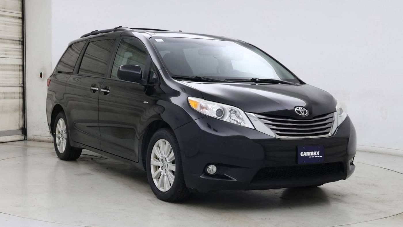 2017 Toyota Sienna XLE Premium in Birmingham AL For Sale - Image 1