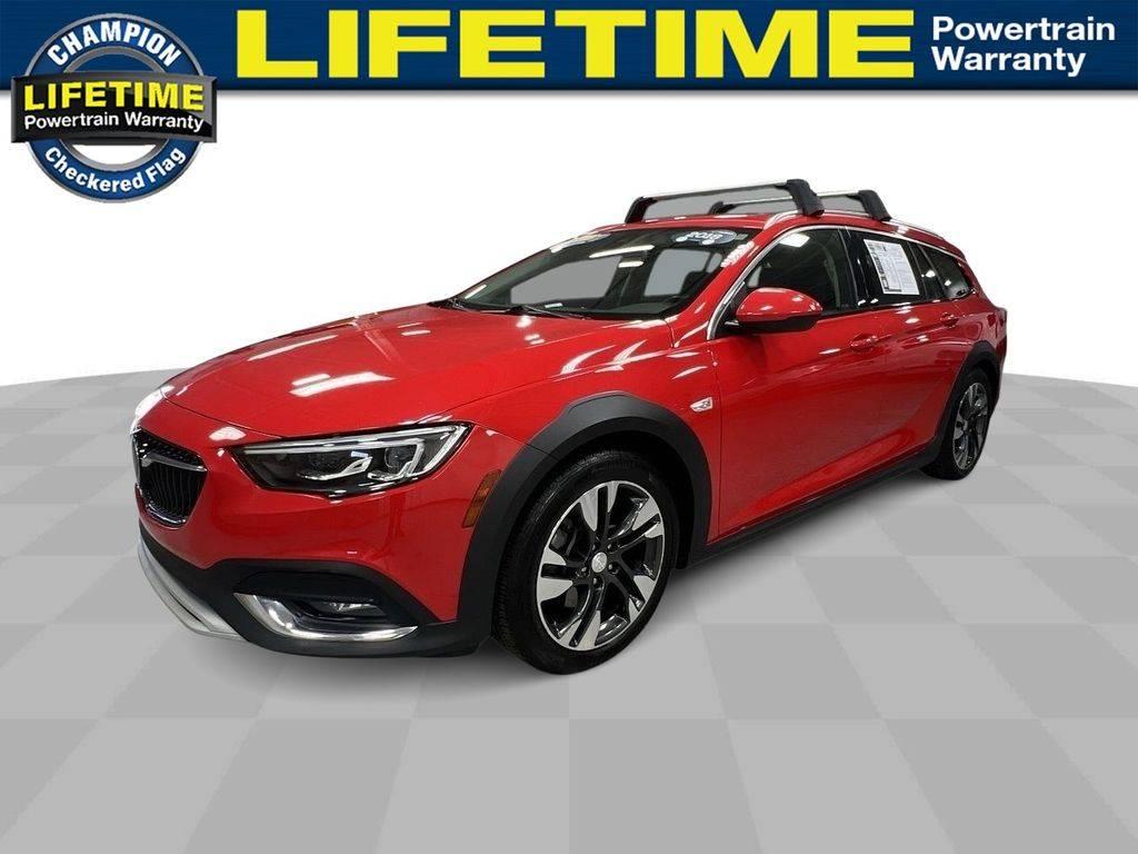 2018 Buick Regal TourX Essence in Royal Oak MI For Sale - Image 1