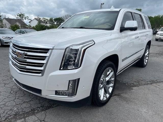 2018 Cadillac Escalade Platinum in Smyrna TN For Sale - Image 1