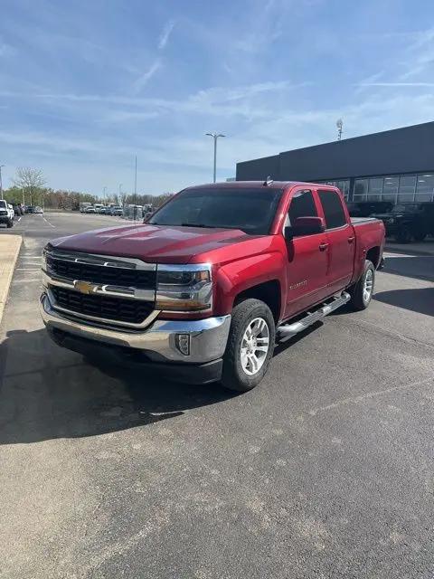 2018 Chevrolet Silverado 1500 LT in Plainfield IN For Sale - Image 1