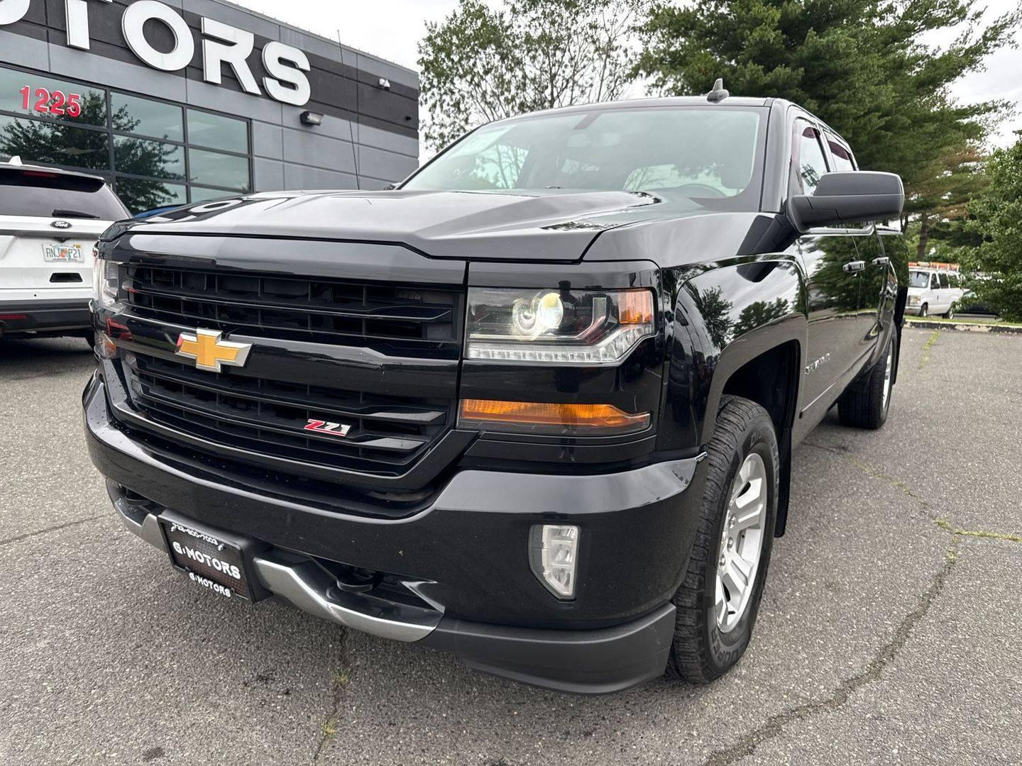 2018 Chevrolet Silverado 1500 LT in Old Bridge NJ For Sale - Image 1