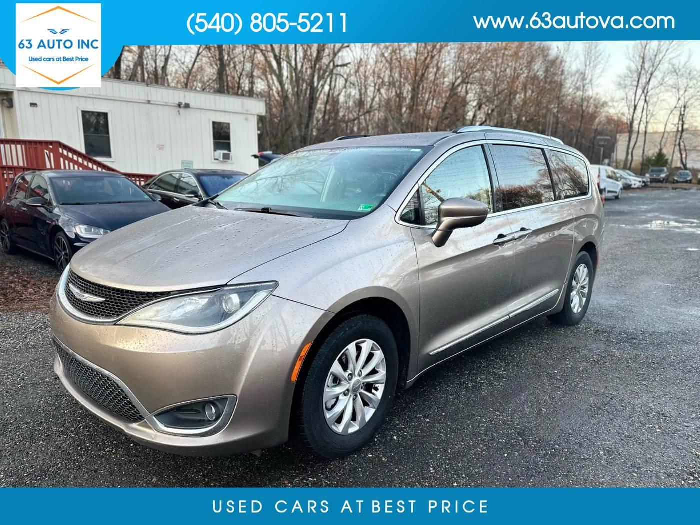 2018 Chrysler Pacifica Touring L in Spotsylvania VA For Sale - Image 1