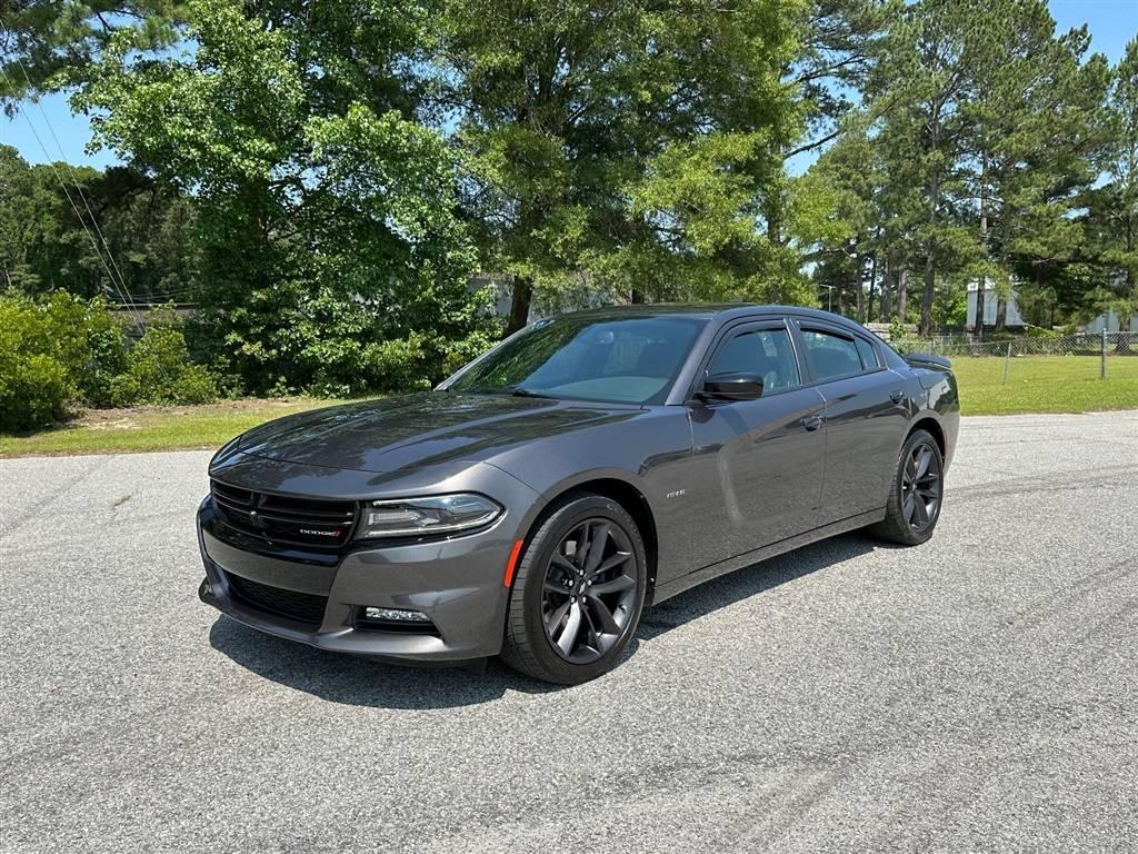 2018 Dodge Charger R/T in Smithfield NC For Sale - Image 1