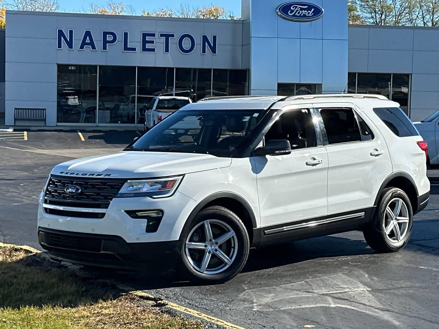 2018 Ford Explorer XLT in Libertyville IL For Sale - Image 1