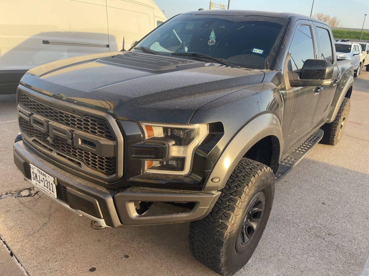 2018 Ford F-150 Raptor in Grand Prairie TX For Sale - Image 1