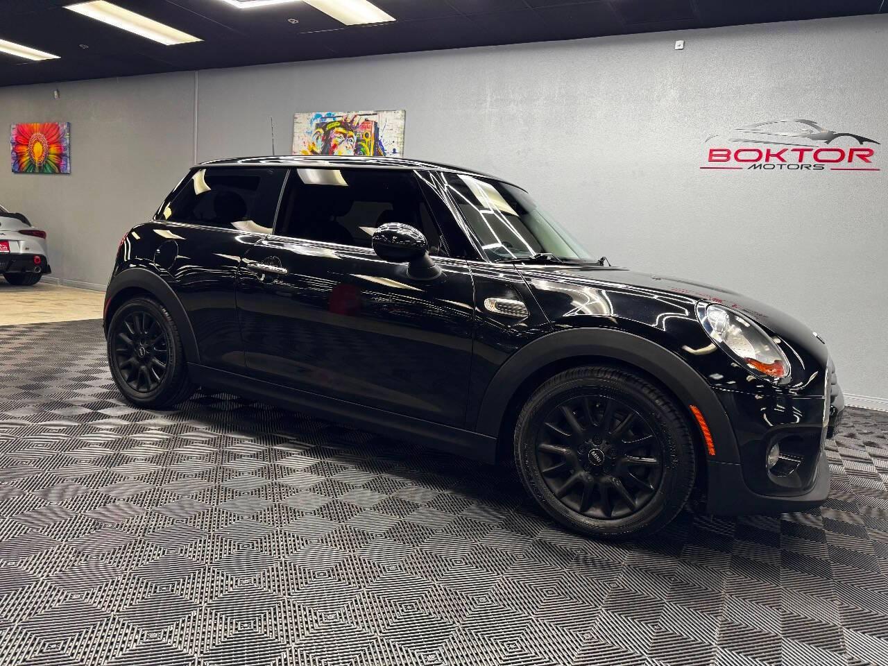 2018 MINI Hardtop Cooper in Las Vegas NV For Sale - Image 1