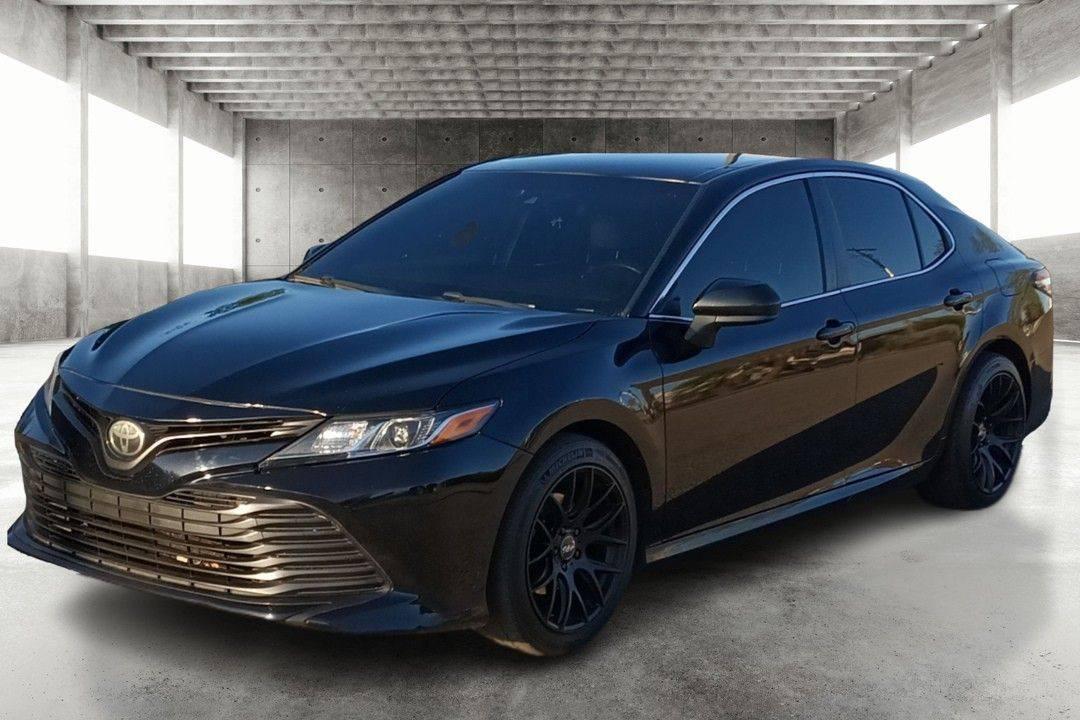 2018 Toyota Camry LE in Tucson AZ For Sale - Image 1