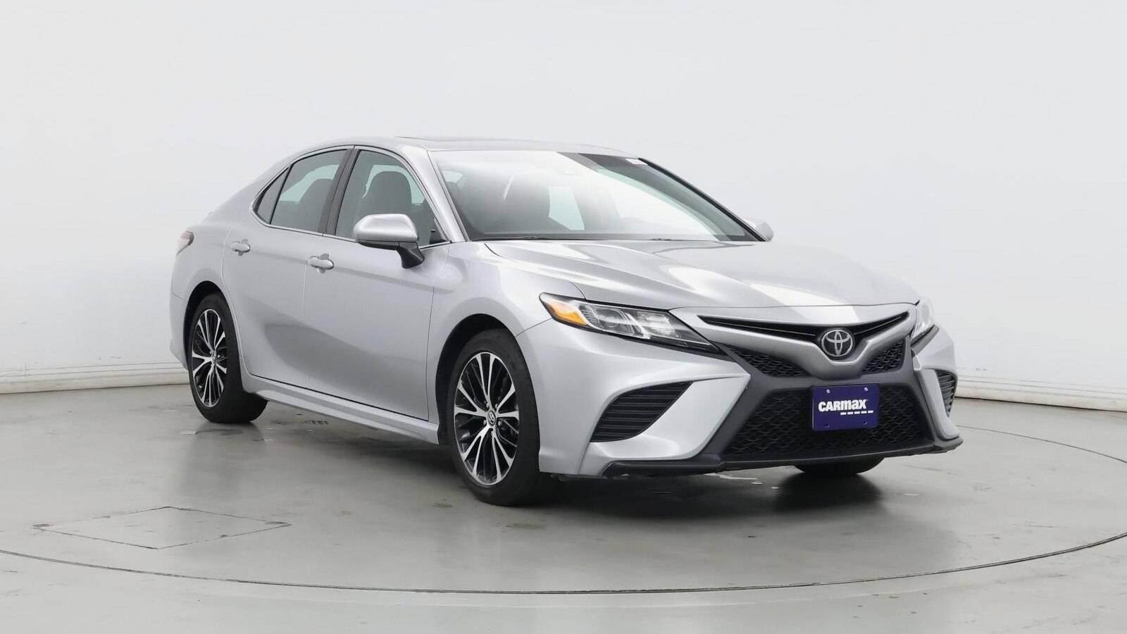2018 Toyota Camry SE in Birmingham AL For Sale - Image 1
