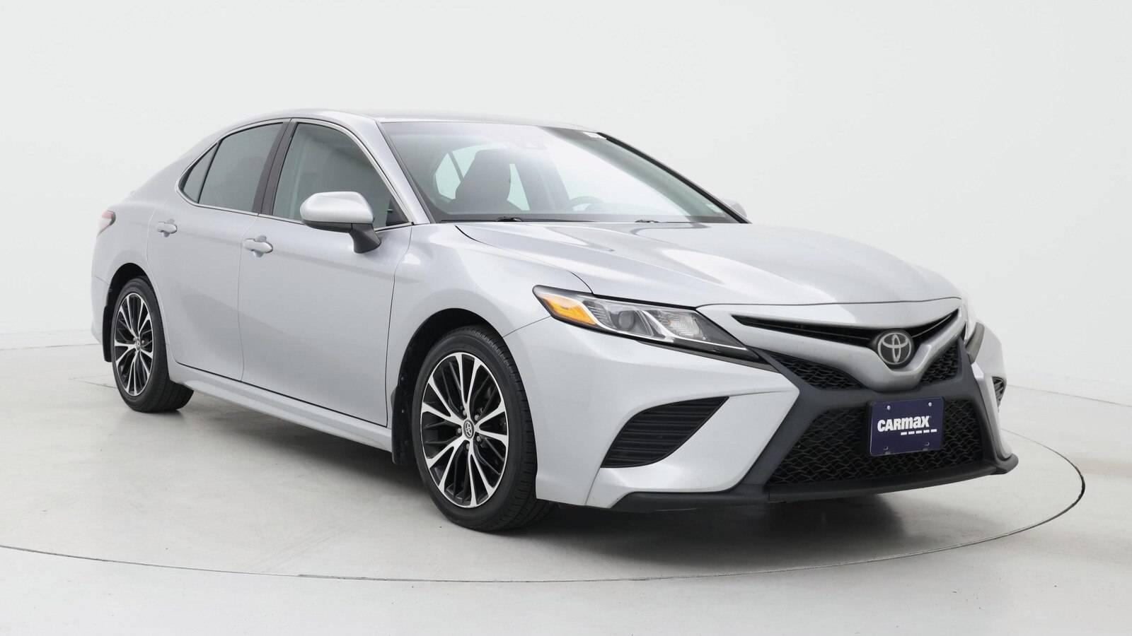 2018 Toyota Camry SE in Birmingham AL For Sale - Image 1