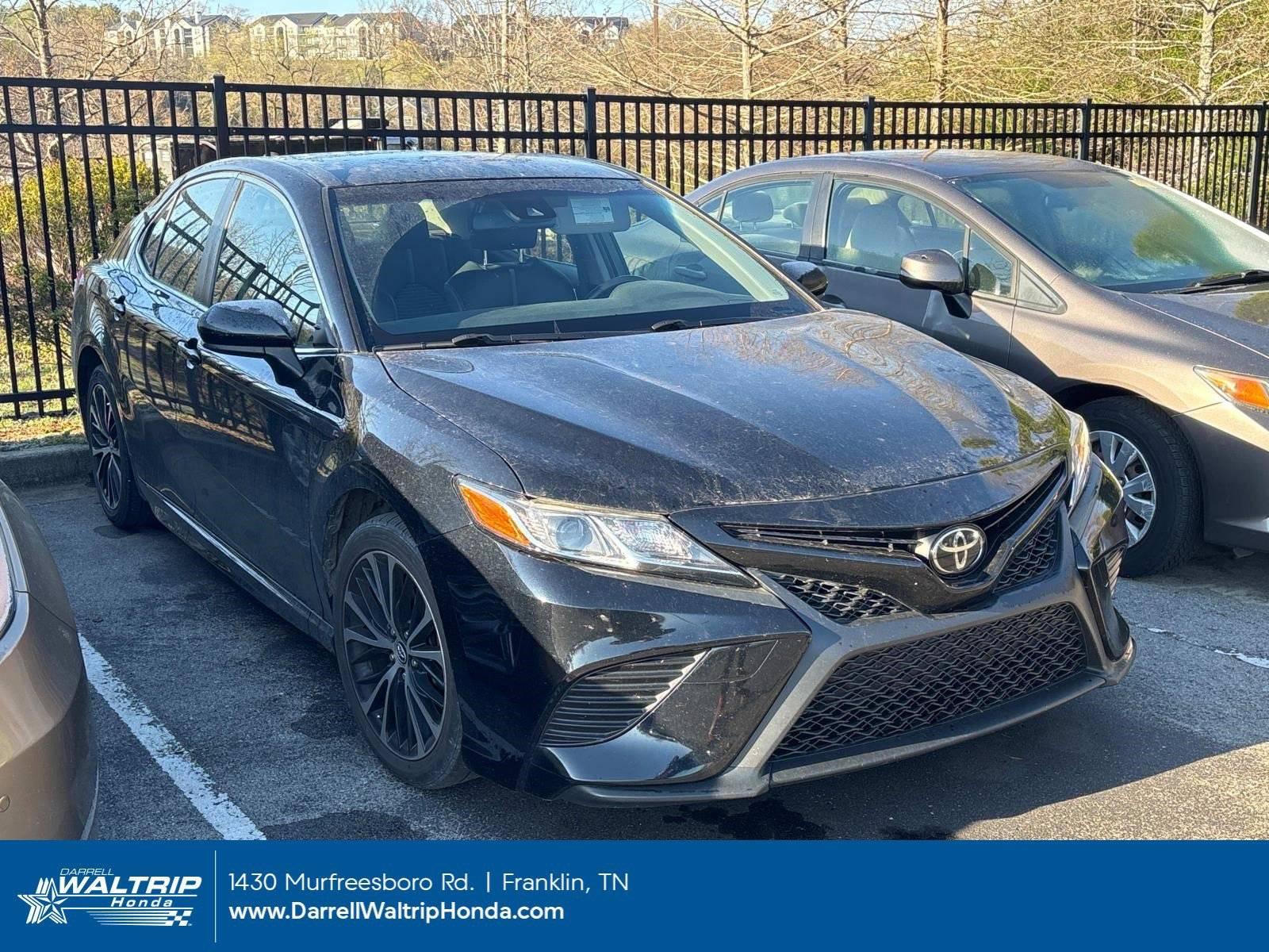 2018 Toyota Camry SE in Franklin TN For Sale - Image 1