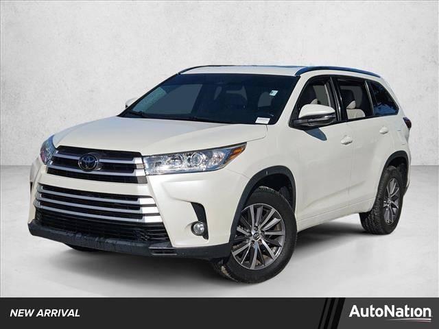 2018 Toyota Highlander XLE in Pinellas Park FL For Sale - Image 1