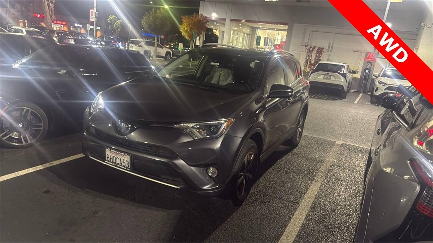 2018 Toyota RAV4 XLE in Sunnyvale CA For Sale - Image 1