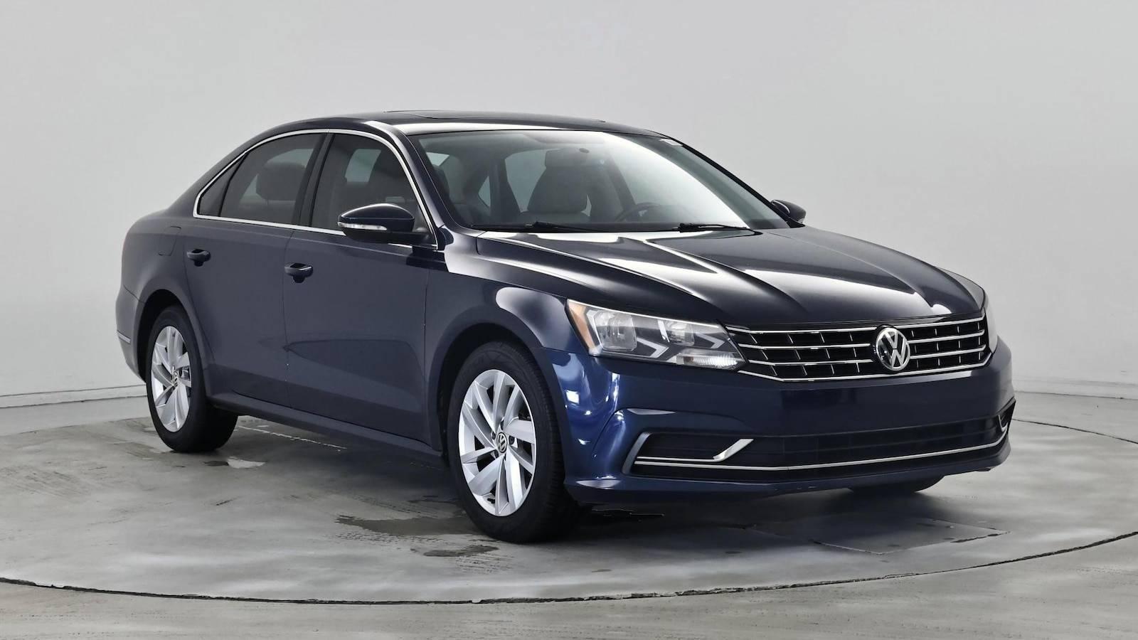 2018 Volkswagen Passat 2.0T SE in Birmingham AL For Sale - Image 1