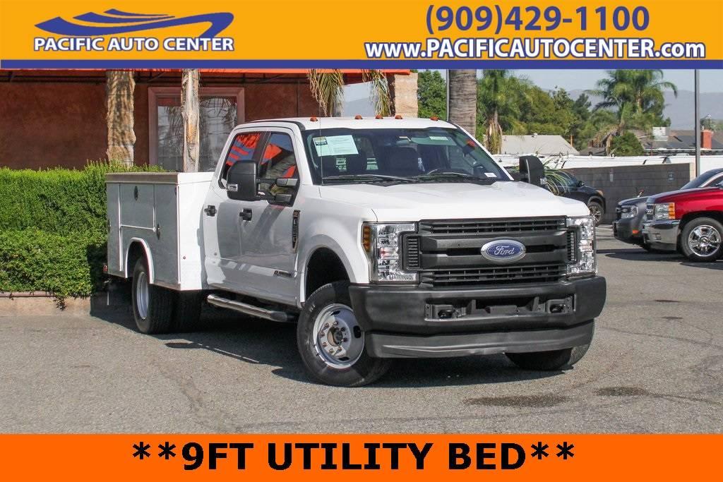 2019 Ford Super Duty F-350 Chassis Cab XL in Fontana CA For Sale - Image 1