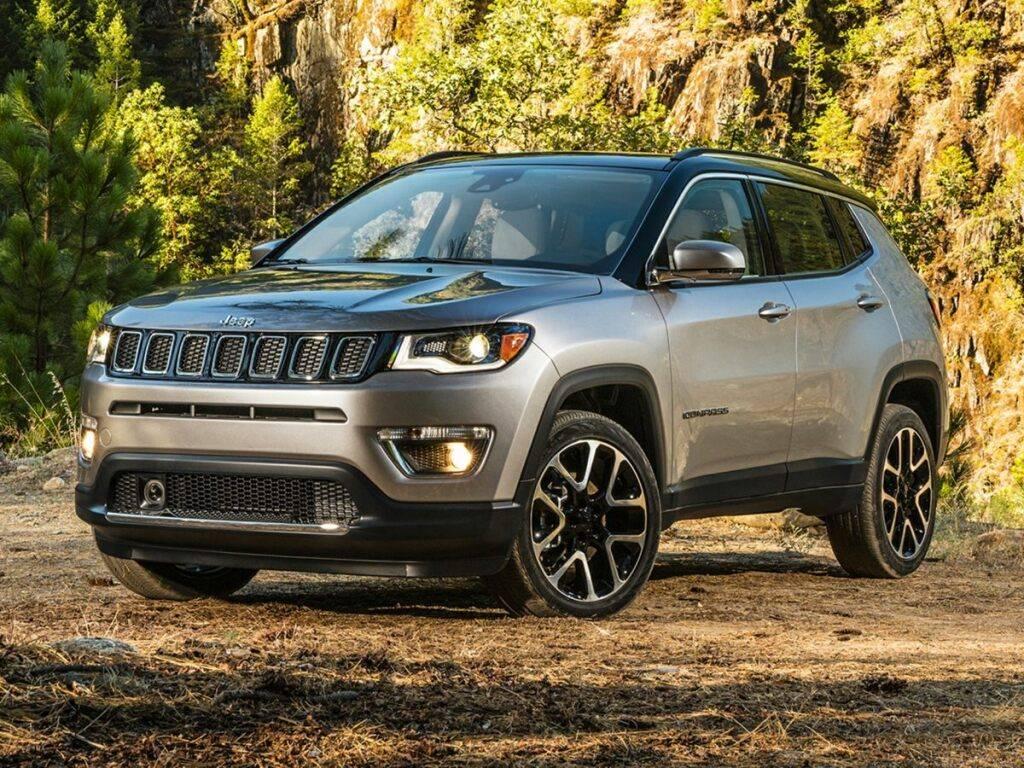 2019 Jeep Compass Latitude in Lees Summit MO For Sale - Image 1