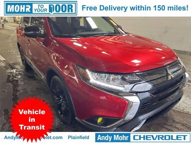 2019 Mitsubishi Outlander SE in Plainfield IN For Sale - Image 1