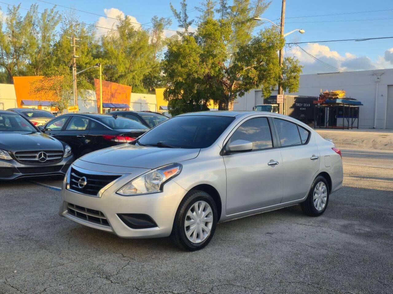 2019 Nissan Versa SV in Hallandale Beach FL For Sale - Image 1