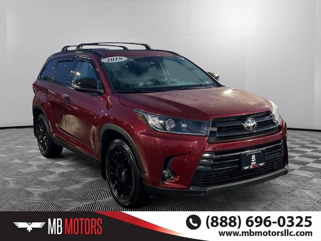 2019 Toyota Highlander XLE in Bellingham WA For Sale - Image 1