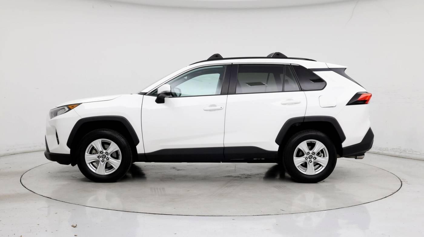 2019 Toyota RAV4 XLE in Inglewood CA For Sale - Image 1
