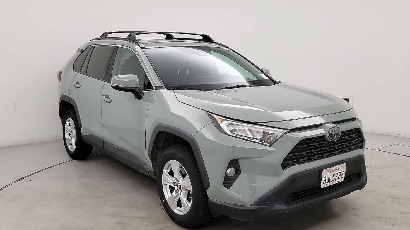 2019 Toyota RAV4 XLE in Inglewood CA For Sale - Image 1