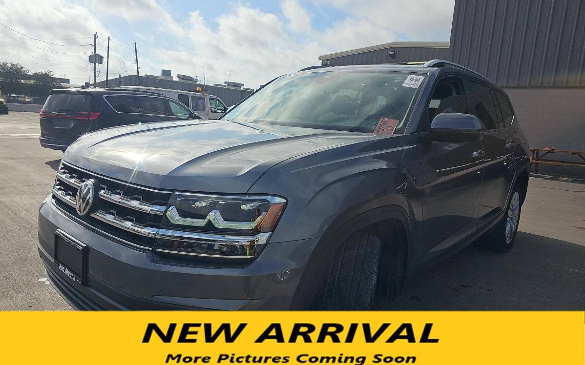 2019 Volkswagen Atlas SE with Technology in Arkansas City KS For Sale - Image 1