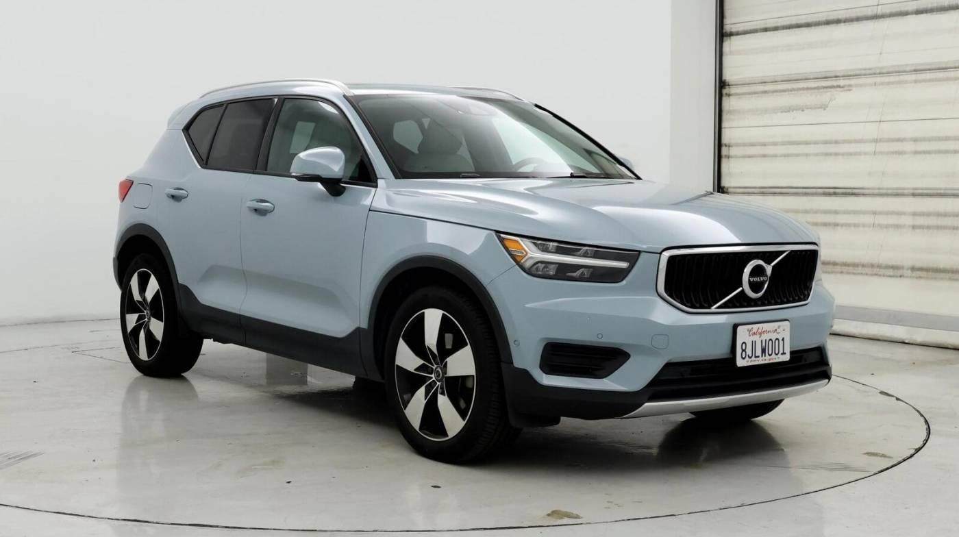 2019 Volvo XC40 Momentum in Inglewood CA For Sale - Image 1