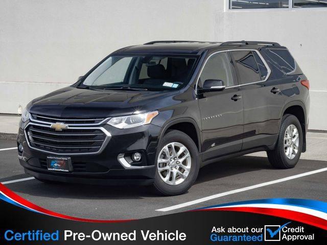 2020 Chevrolet Traverse LT Cloth in Massapequa NY For Sale - Image 1