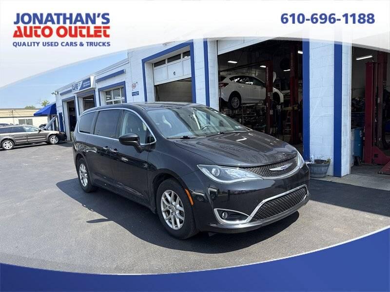 2020 Chrysler Pacifica Touring in West Chester PA For Sale - Image 1