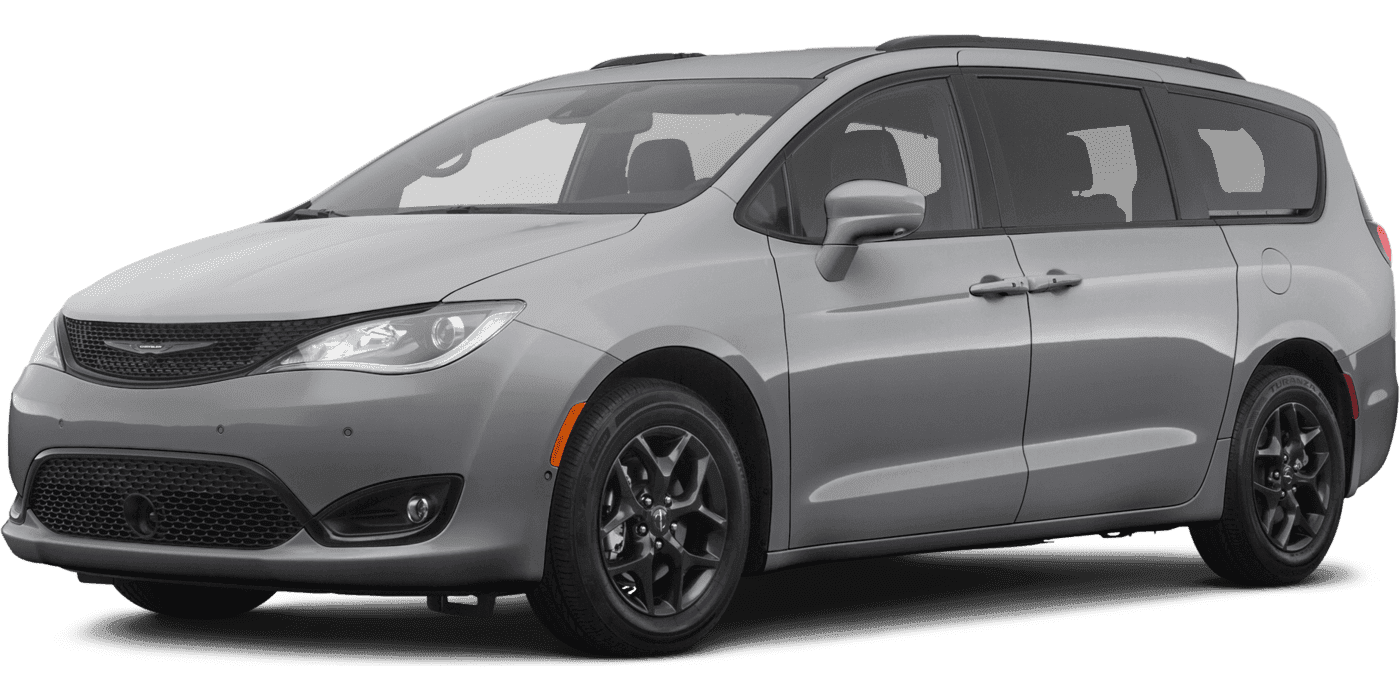 2020 Chrysler Pacifica Touring in FORT GRATIOT MI For Sale - Image 1