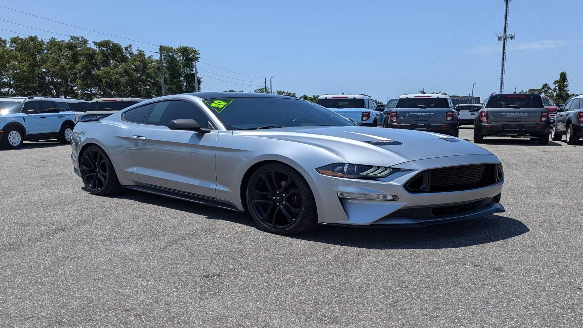 2020 Ford Mustang EcoBoost Premium in Sarasota FL For Sale - Image 1