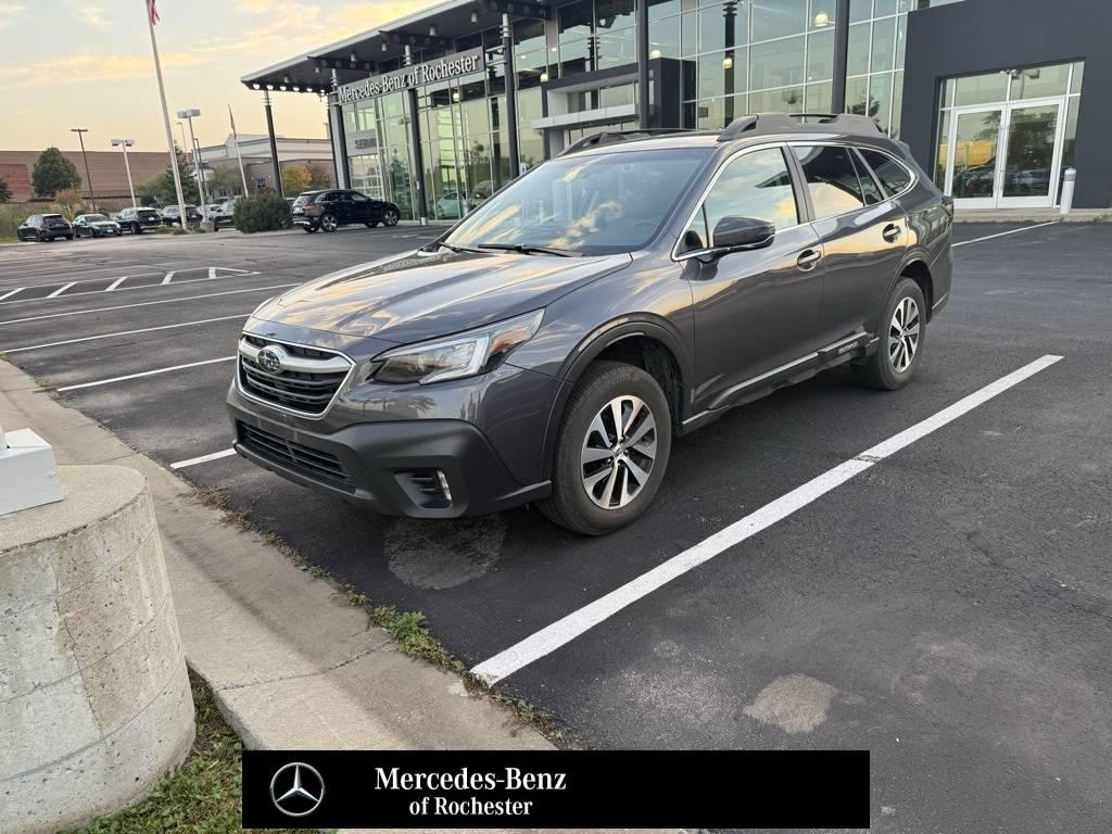 2020 Subaru Outback 2.5i Premium in Rochester MN For Sale - Image 1