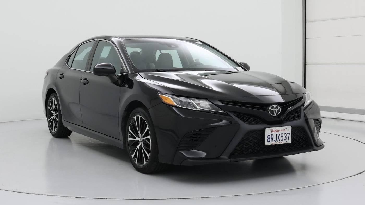 2020 Toyota Camry SE in Birmingham AL For Sale - Image 1