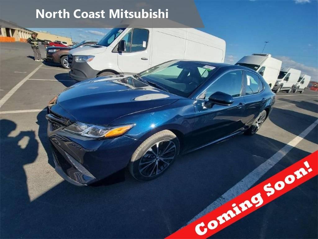 2020 Toyota Camry SE in Akron OH For Sale - Image 1