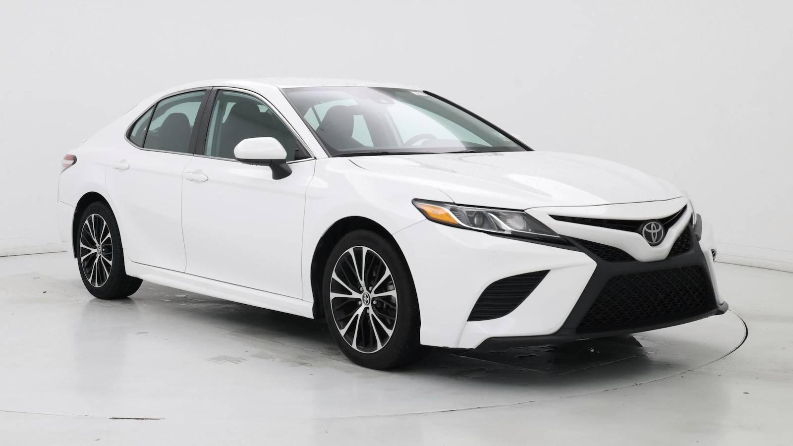2020 Toyota Camry SE in Birmingham AL For Sale - Image 1