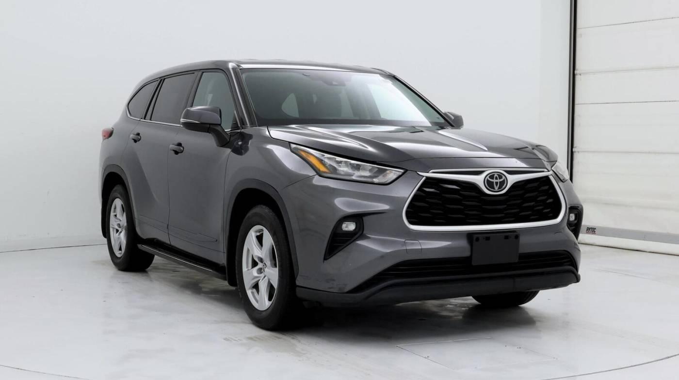2020 Toyota Highlander LE in Inglewood CA For Sale - Image 1
