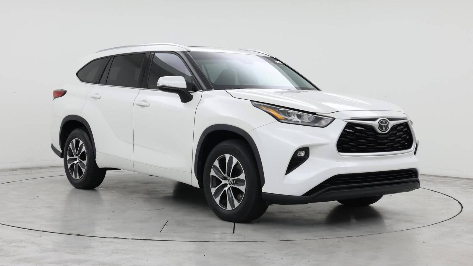 2020 Toyota Highlander XLE in Birmingham AL For Sale - Image 1