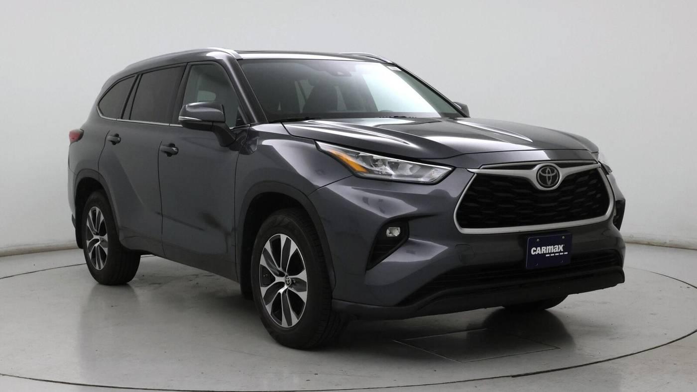 2020 Toyota Highlander XLE in Birmingham AL For Sale - Image 1