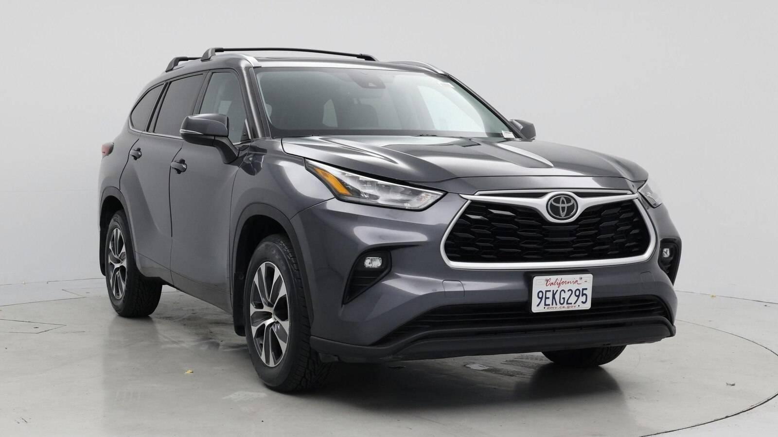 2020 Toyota Highlander XLE in Birmingham AL For Sale - Image 1
