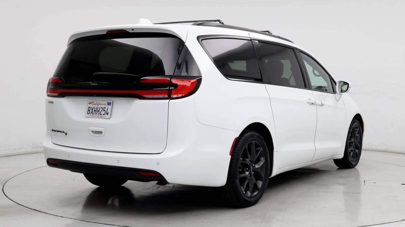 2021 Chrysler Pacifica Touring in Inglewood CA For Sale - Image 1