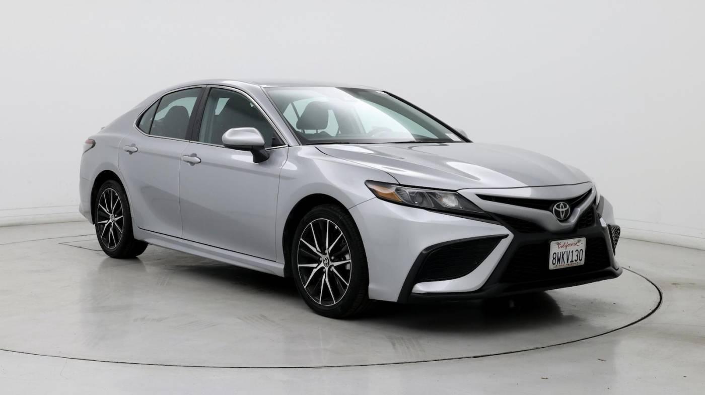 2021 Toyota Camry SE in Inglewood CA For Sale - Image 1
