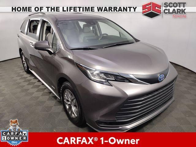 2021 Toyota Sienna LE in Matthews NC For Sale - Image 1