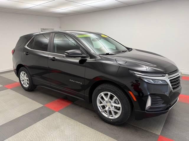 2022 Chevrolet Equinox LT in Lawrence KS For Sale - Image 1