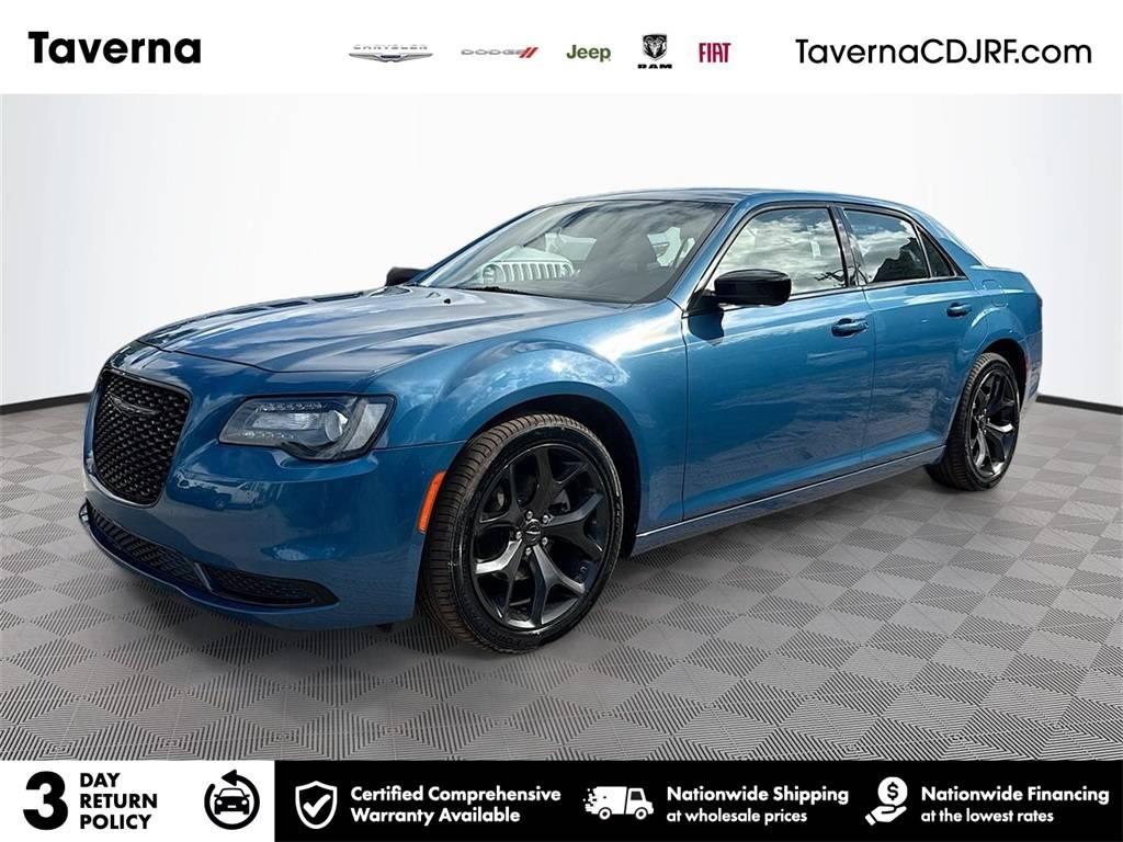 2022 Chrysler 300 Touring in Plantation FL For Sale - Image 1
