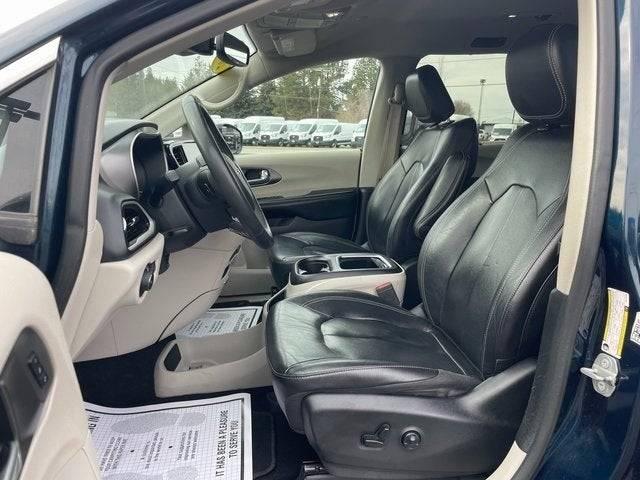 2022 Chrysler Pacifica Touring L in Spokane WA For Sale - Image 1