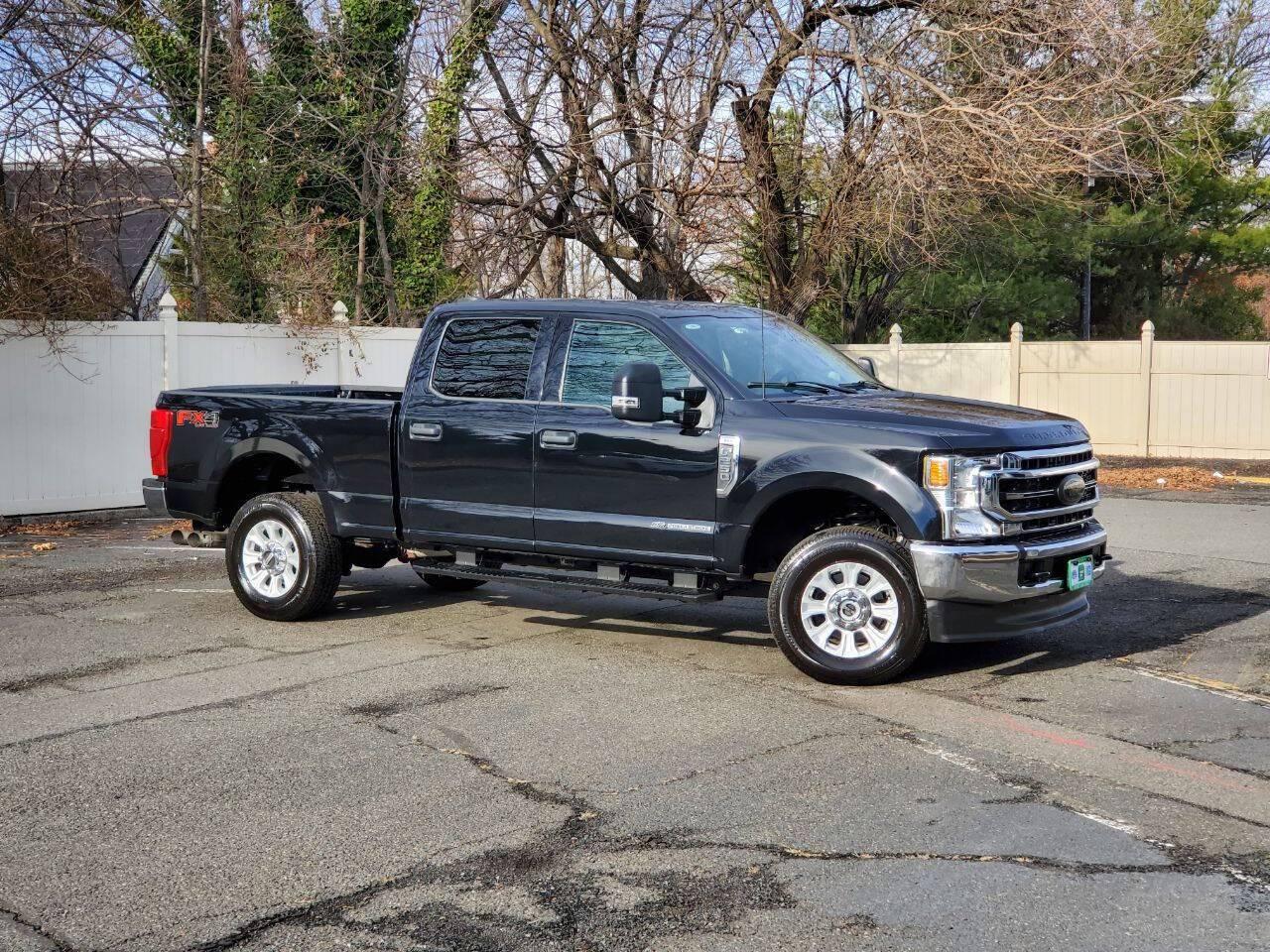 2022 Ford Super Duty F-250 XLT in Colonia NJ For Sale - Image 1